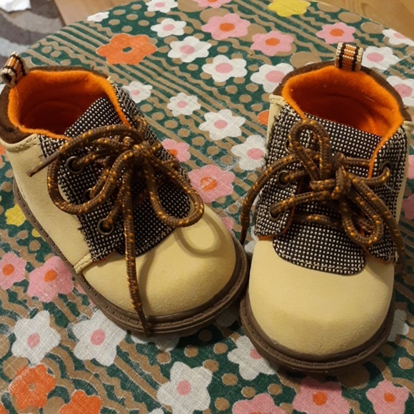Baby boots - Picture 1 of 2
